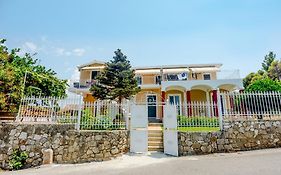 Apollo Retreat